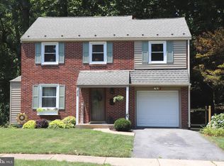 22 Beechwood Dr, Reading, PA 19606