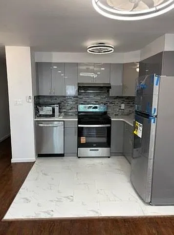 56 Whitaker Pl #2 — Photo 5