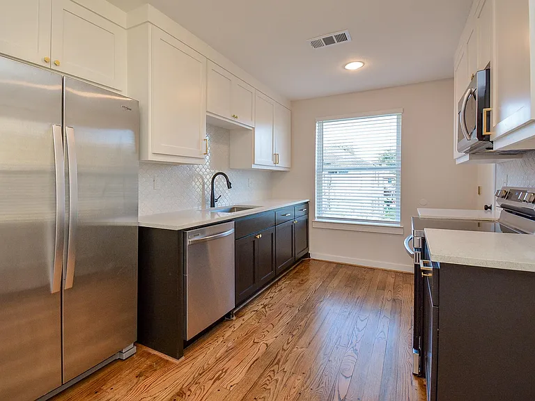 2916 Arbor St — Photo 23