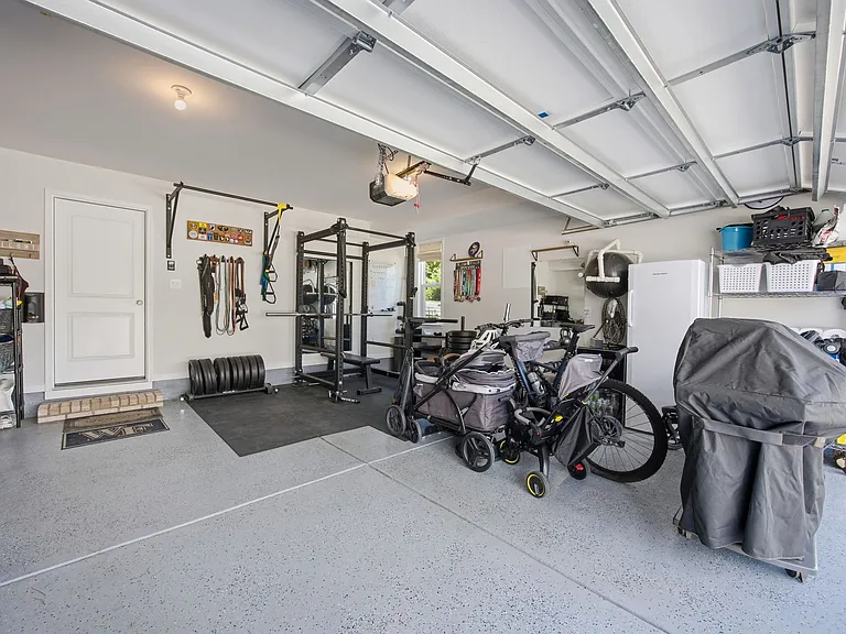 2-Car Garage
