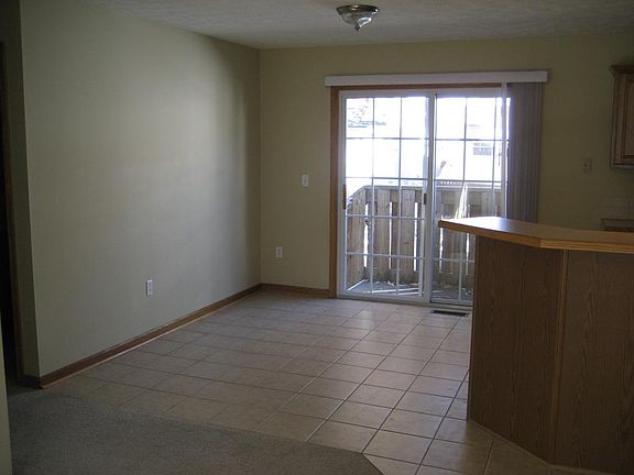 3rd image of 2545 Ogden Ave