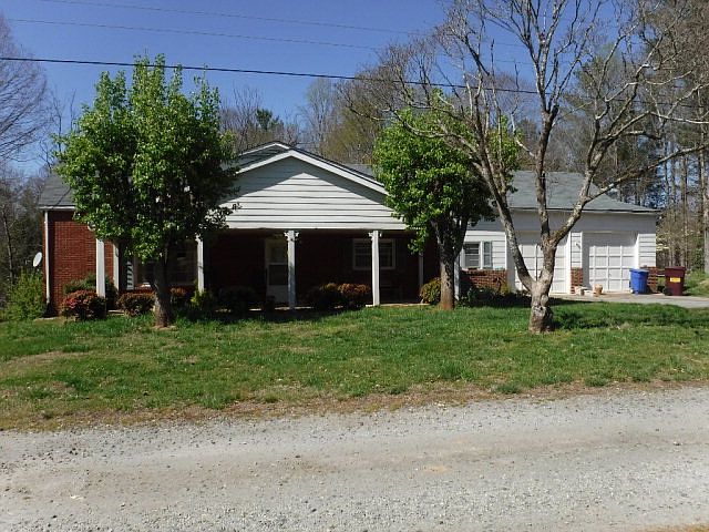 1st image of 130 Adams Ln