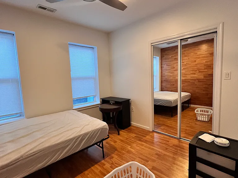 120 S 46th St #2 — Photo 8