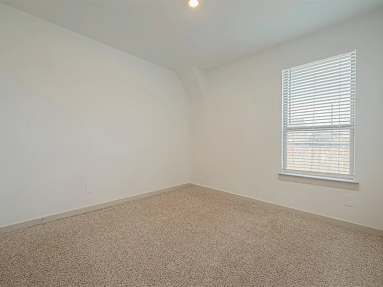 29326 Red Rocks Park Dr — Photo 4