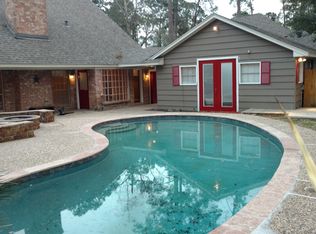 604 Jeb Stuart Ln, Conroe, TX 77302