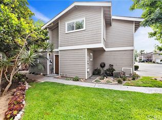 1118 Sandi Ln, Costa Mesa, CA 92627