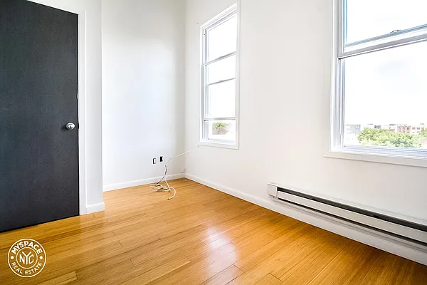 Rented by MySpaceNYC | media 13