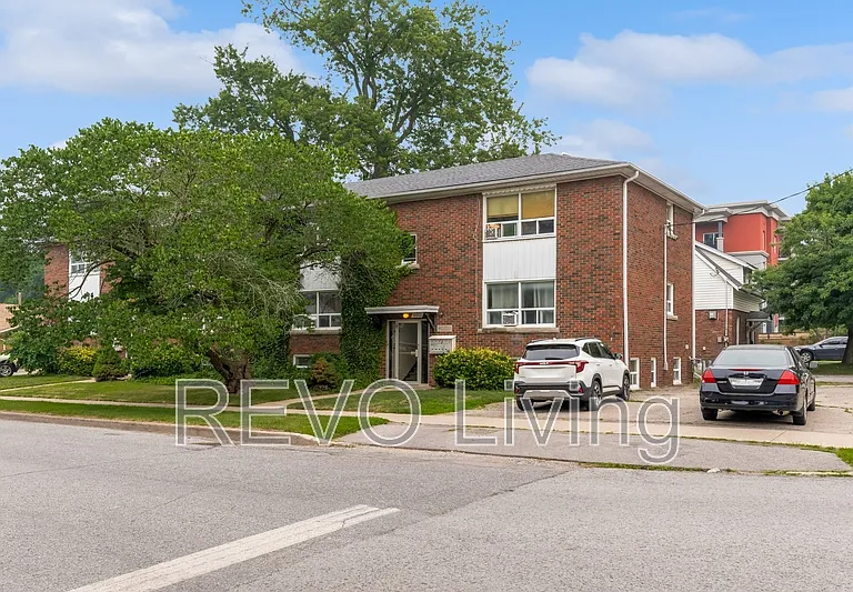 6911 Barker St #6 — Photo 18