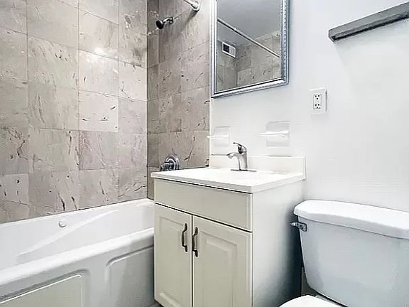 5th image of 303 E 95th St #5J