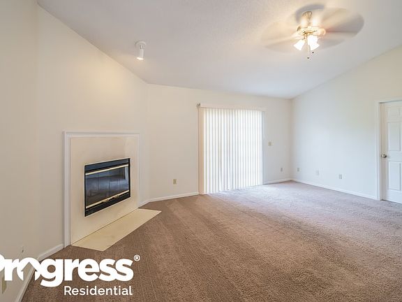 3rd image of 3625 Cameron Crossing Dr