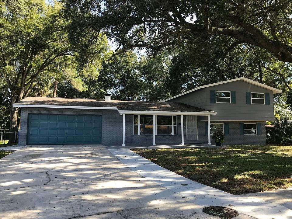 Beautiful house in a Beautiful neighborhood!