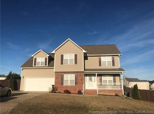 95 Gloucester Ct, Cameron, NC 28326