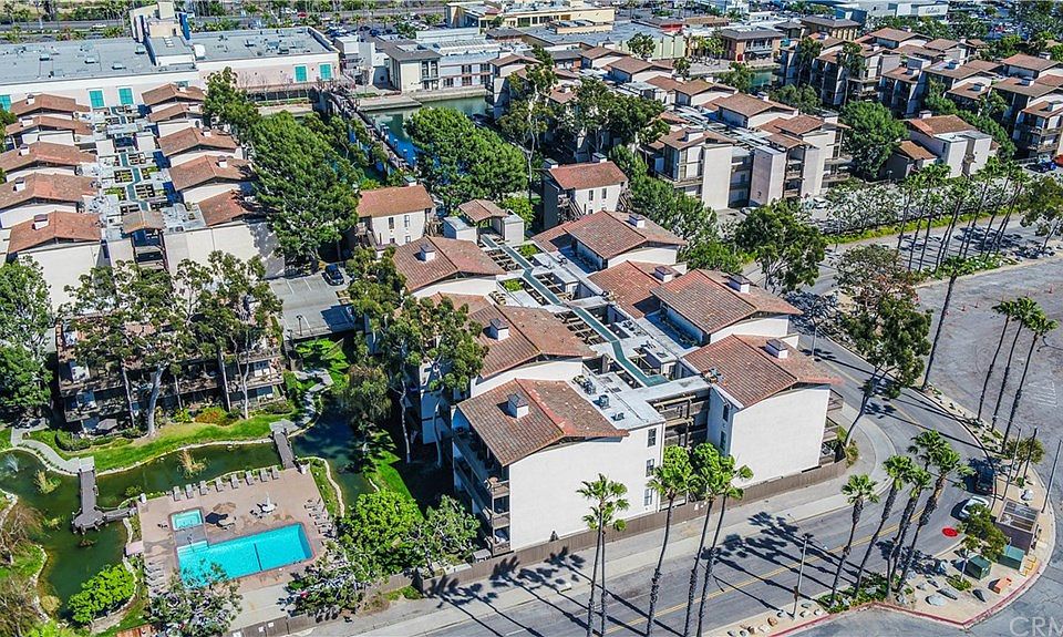 1st image of 7129 Marina Pacifica Dr S