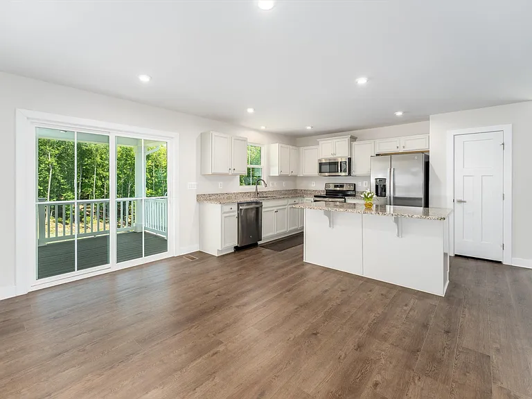 93 Archer Dr — Photo 31