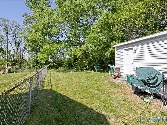 4th image of 3308 Tuxedo Blvd