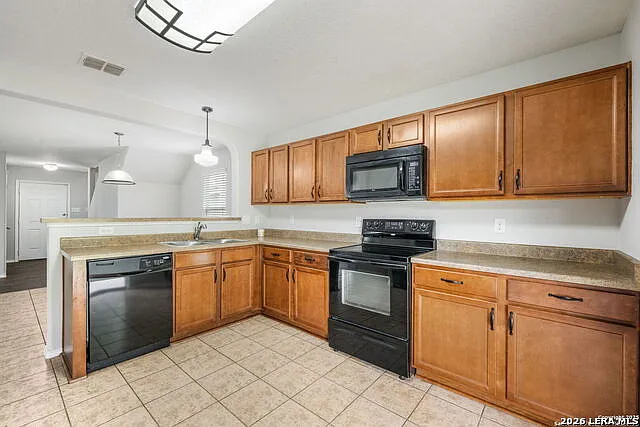 25252 Cambridge Wl — Photo 10