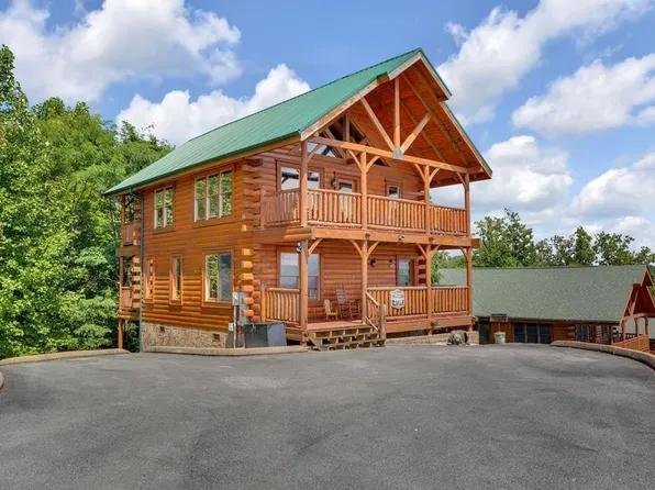 2729 Mountain Preserve Dr, Sevierville, TN 37862
