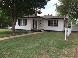1210 W Mississippi Ave, Chickasha, OK 73018