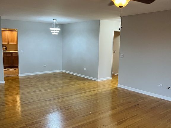 2nd image of 205 W Miner St APT 300