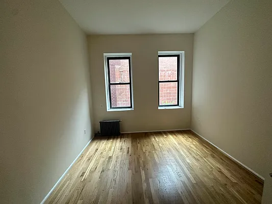 Rented by Premier Metro Realty Corp | media 14