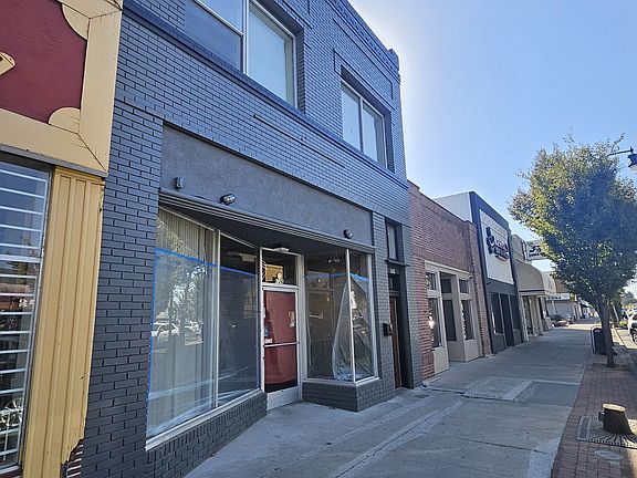 2nd image of 128 W Yosemite Ave