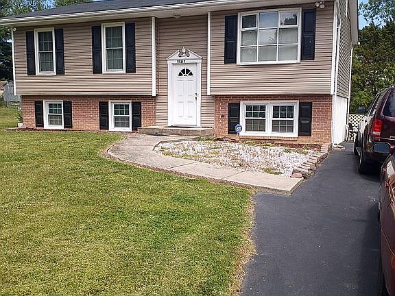 5th image of 10317 Meadowview Dr