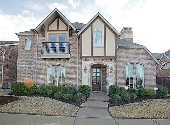 2nd image of 415 Sir Torin Ln