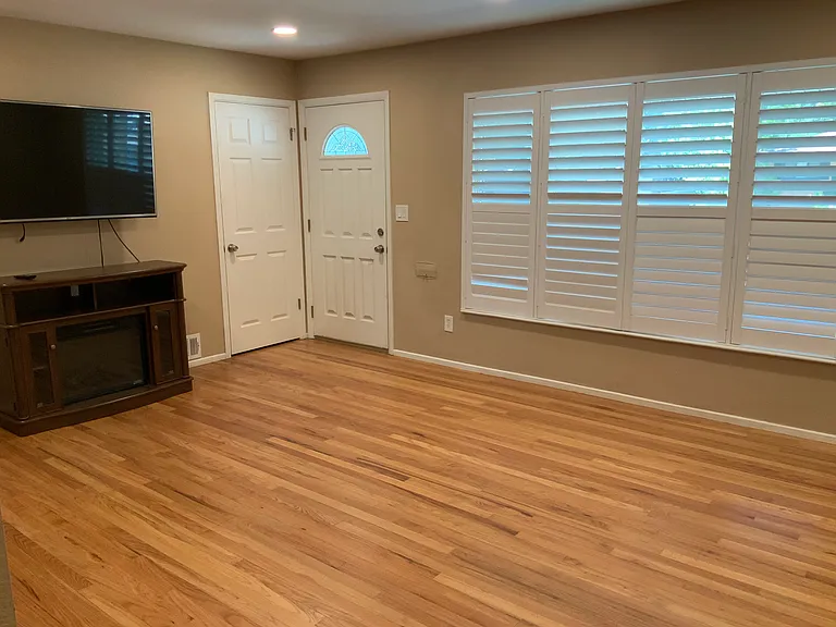 2854 S Yates St — Photo 5