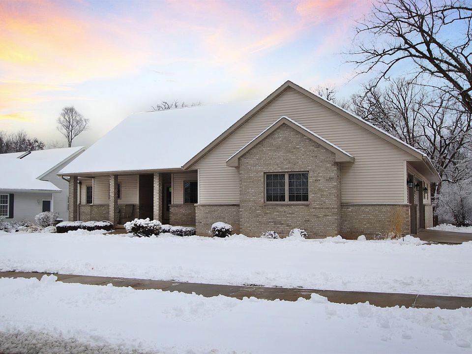 1st image of 23 Woodvue Ct