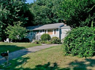 4 Beechwood Rd, Norwalk, CT 06854