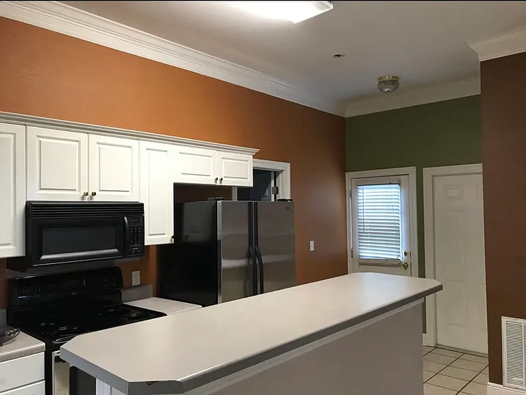 895 Saint Andrews Ln — Photo 5