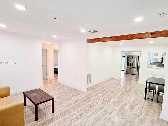2nd image of 12040 N Miami Ave
