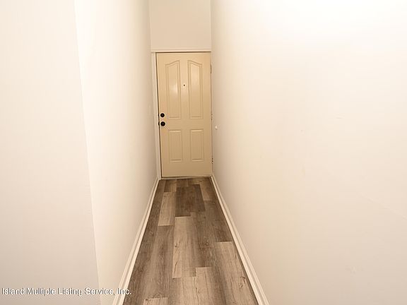 2nd image of 493 Van Duzer St Floor 2