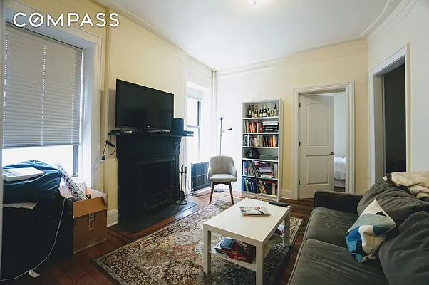 Rented by Compass | media 14