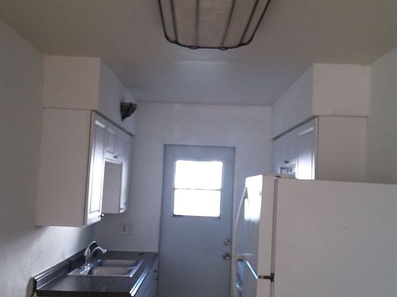 5th image of 1710 S Washington Ave APT 3