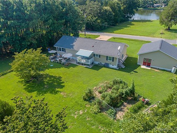 3rd image of 57 West Dr