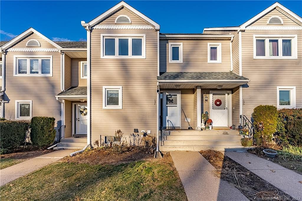137 Oak Ridge Dr 137, Windsor Locks, CT 06096 Zillow