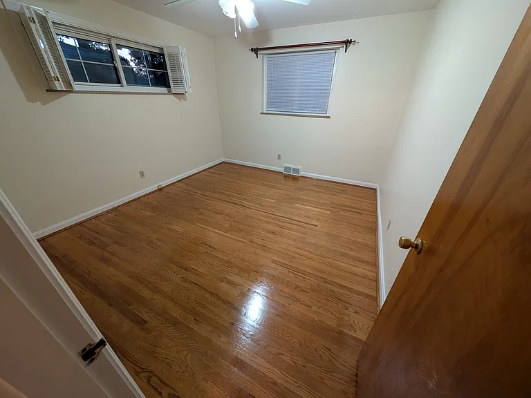 625 Marview Ter — Photo 13