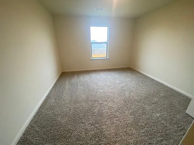 3110 Holstein Dr — Photo 32