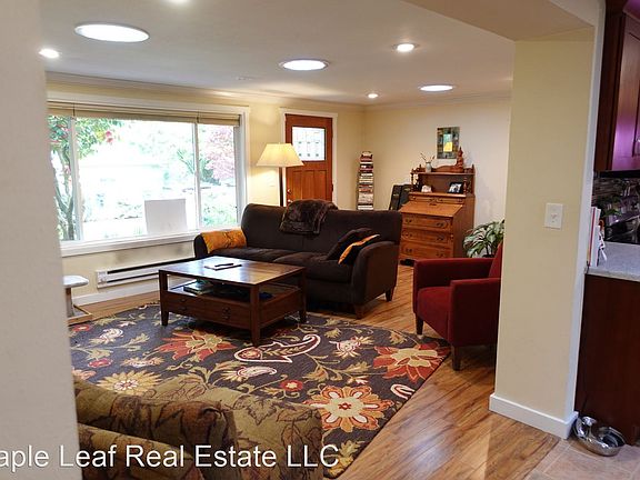 5th image of 16525 27th Ave NE