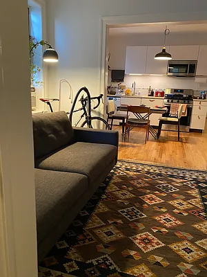 Rented by Nooklyn NYC LLC | media 19