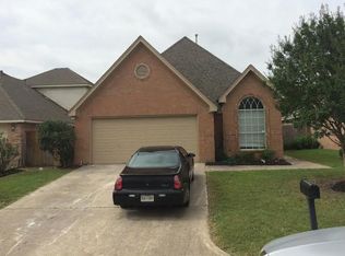 1177 Meadow Park Ln, Grand Prairie, TX 75052