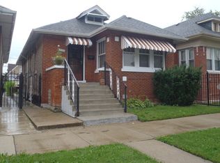 5653 S Maplewood Ave, Chicago, IL 60629