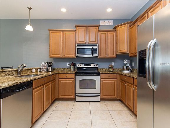 3rd image of 15411 Avenue Of The Arbors