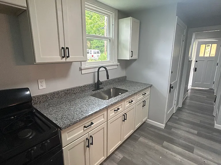 5014 Ampere St — Photo 11