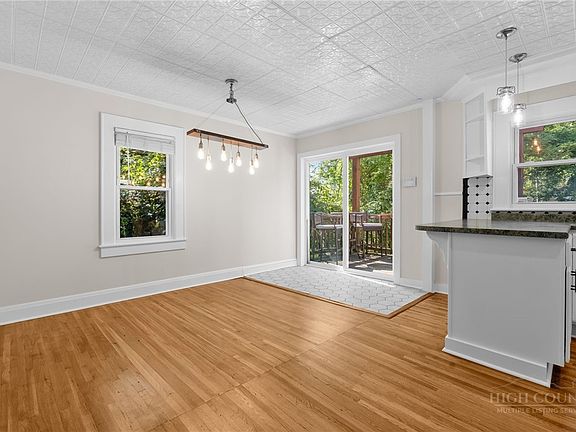 2nd image of 485 Green Street
