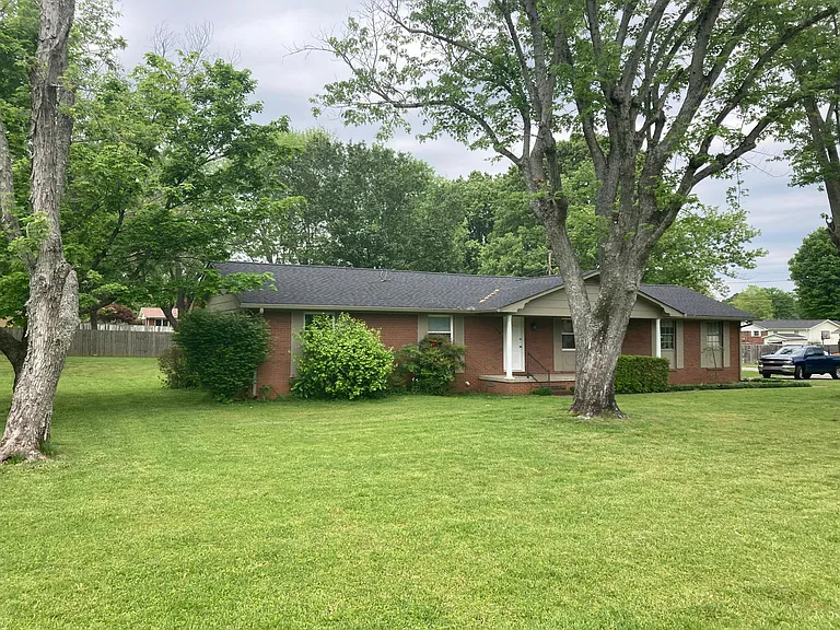 810 Mimosa Dr NW — Photo 2