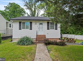 1400 Dunbar Oaks Dr, Capitol Heights, MD 20743