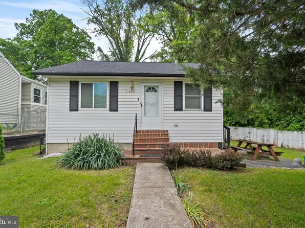 1400 Dunbar Oaks Dr, Capitol Heights, MD 20743