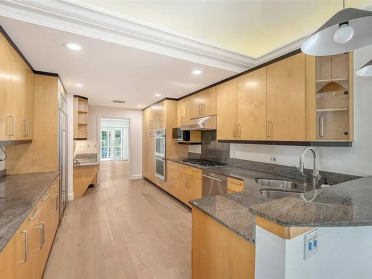 1770 S Oval Dr — Photo 13